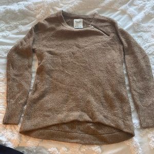 Abercrombie & Fitch sweater